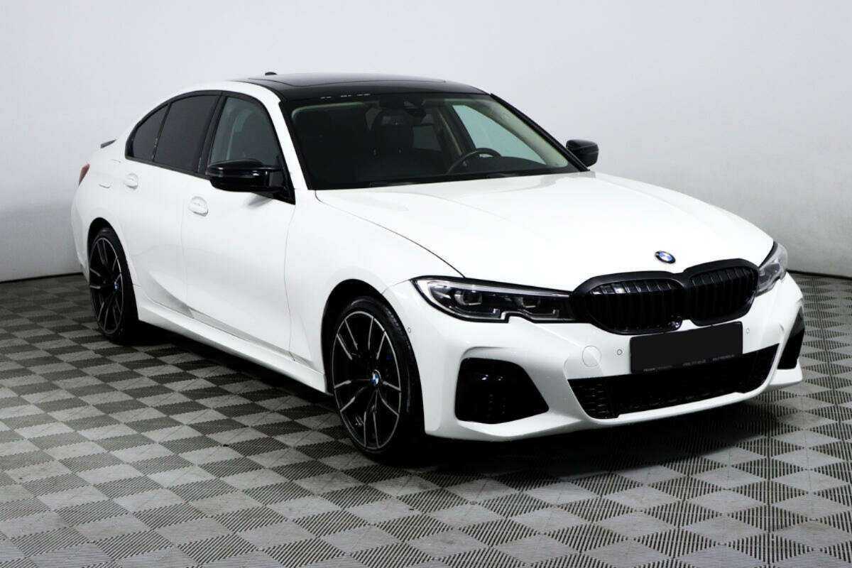 Б/У БМВ 3 серии 2019 года. Фото: #1