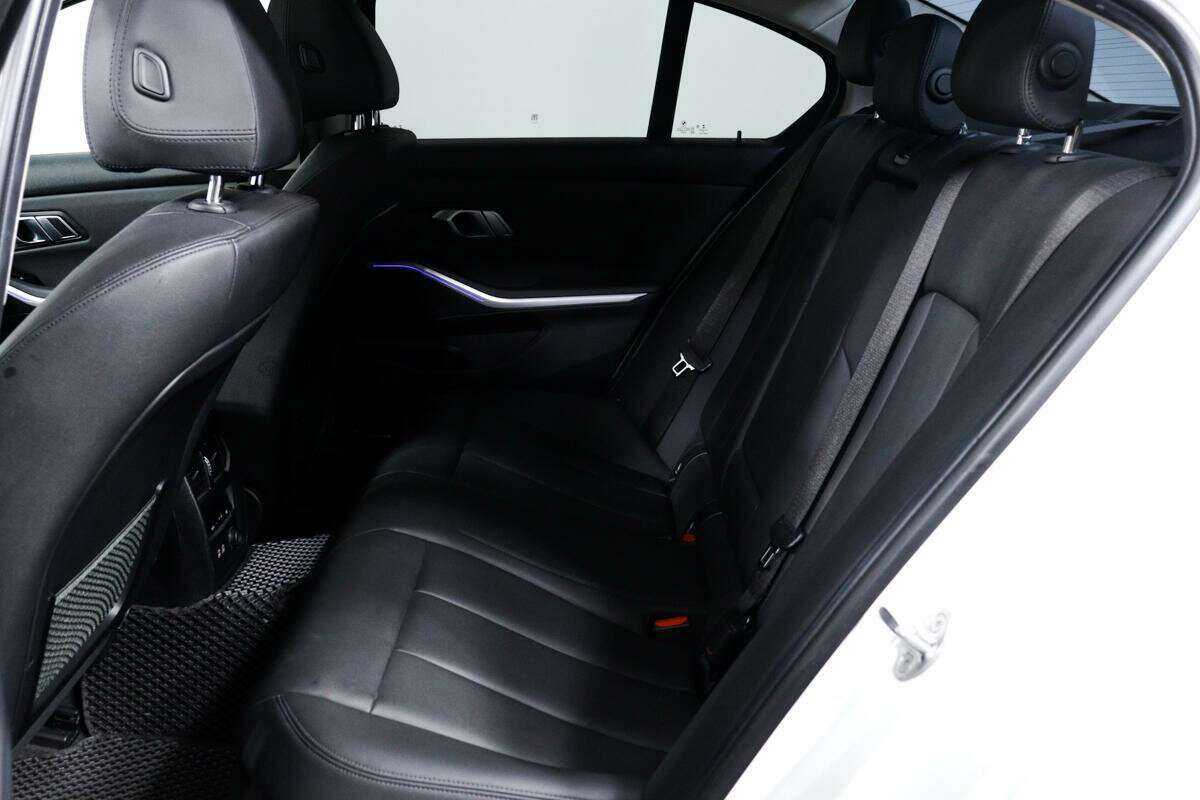 Б/У БМВ 3 серии 2019 года. Фото: #9