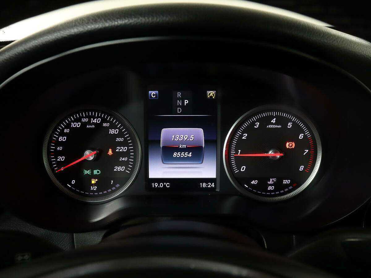 Б/У Мерседес-Бенц ГЛЦ 2016 года. Фото: #8