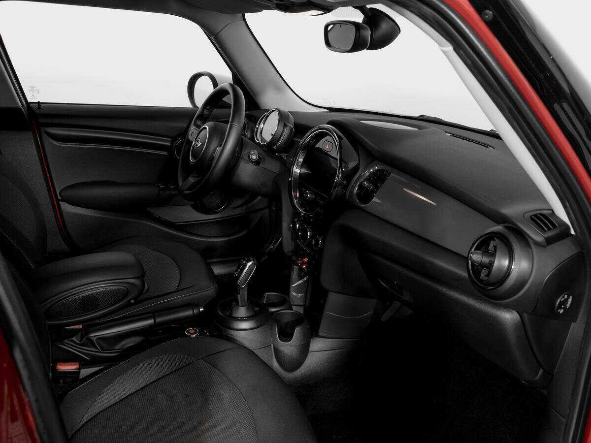 Б/У Мини Хэтч 2021 года. Фото: #8