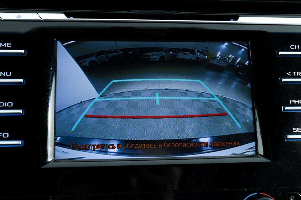 Б/У Тойота Камри 2019 года. Фото: #13