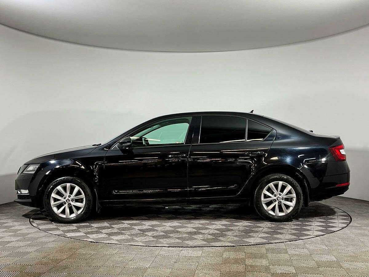 Б/У Шкода Октавия 2018 года. Фото: #7