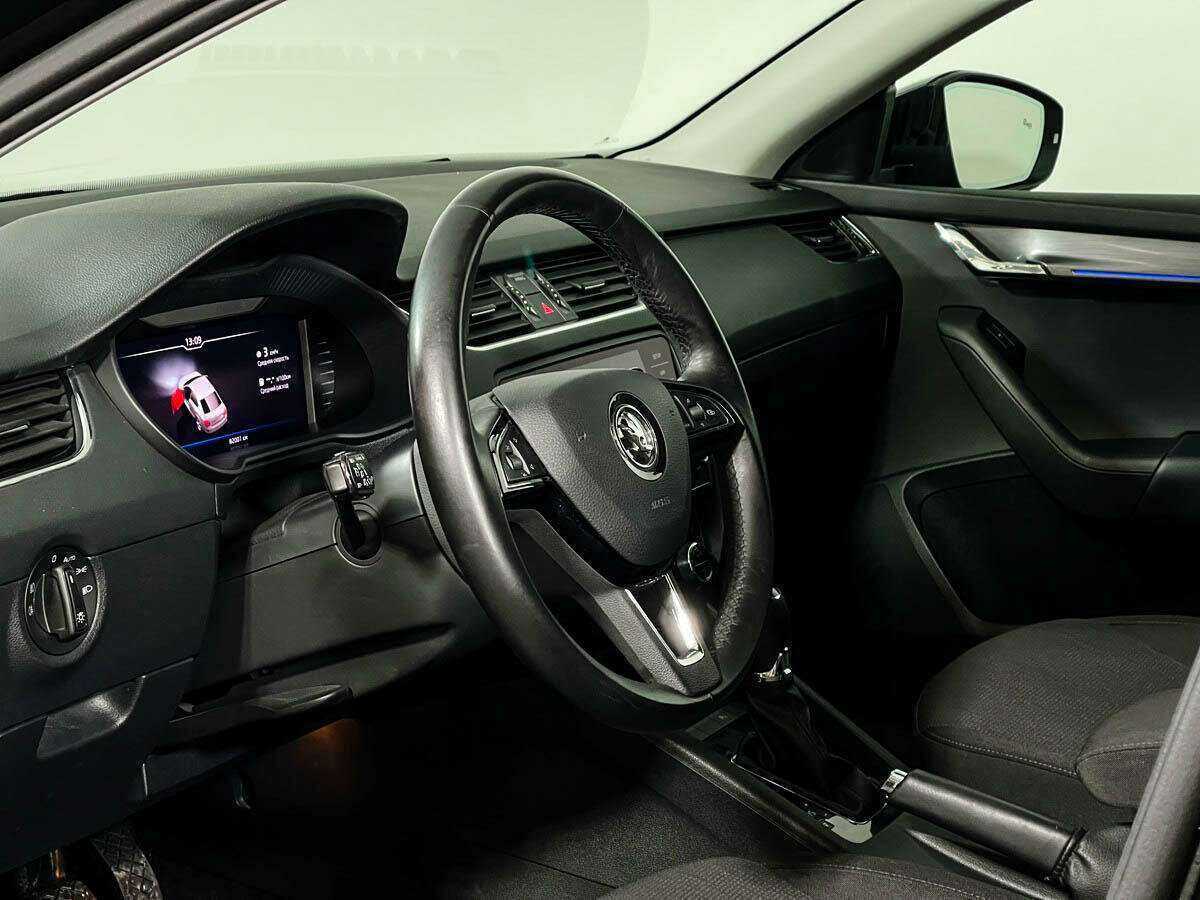 Б/У Шкода Октавия 2018 года. Фото: #12