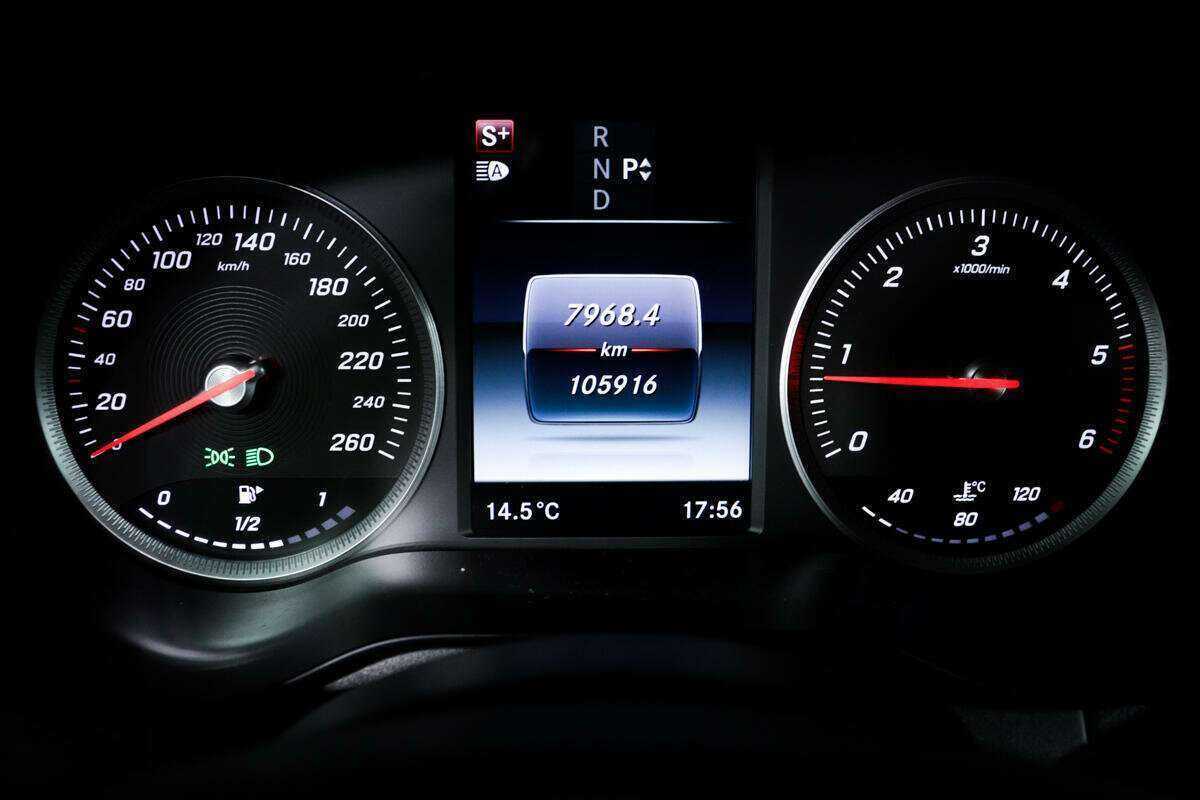 Б/У Мерседес-Бенц ГЛЦ 2015 года. Фото: #9