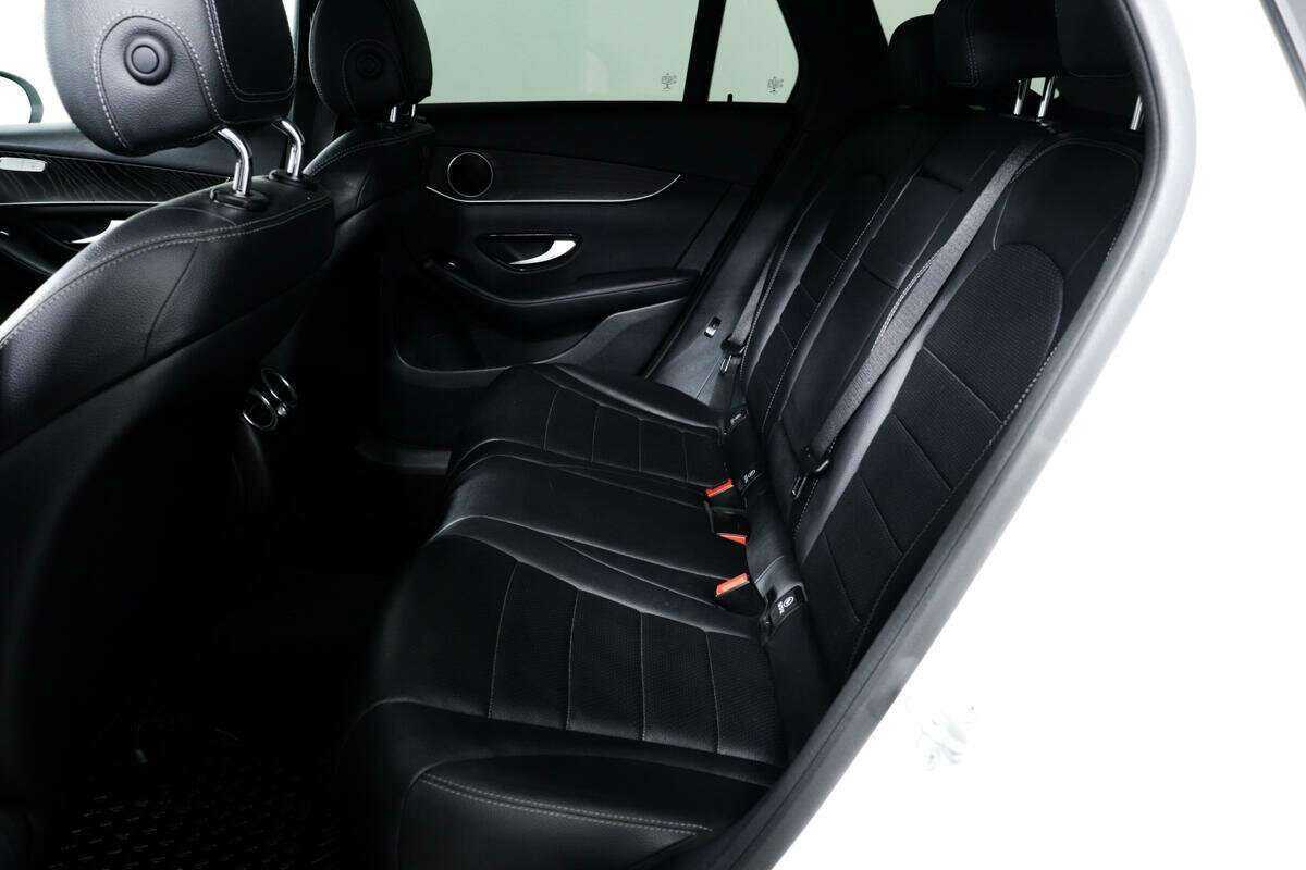 Б/У Мерседес-Бенц ГЛЦ 2015 года. Фото: #11