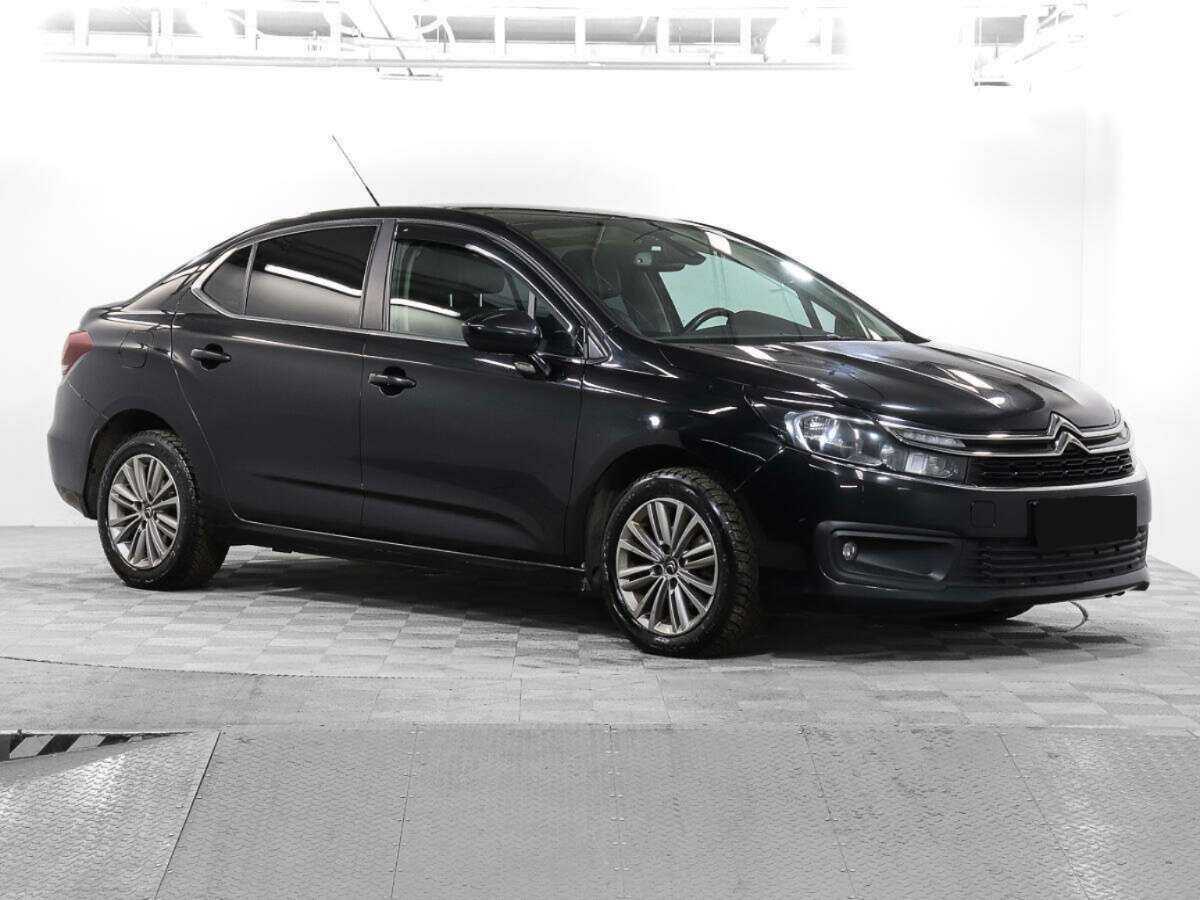 Б/У Ситроен Ц4 2018 года. Фото: #2