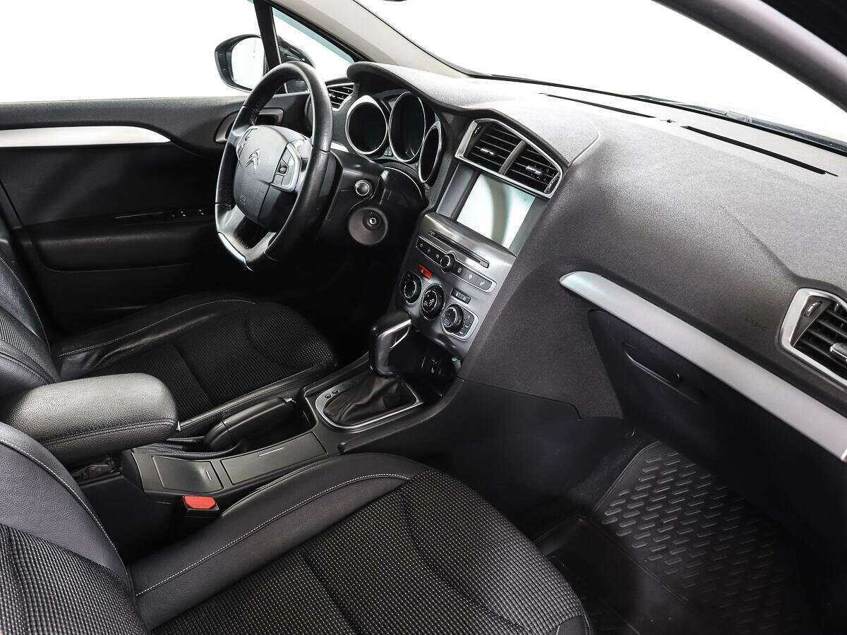 Б/У Ситроен Ц4 2018 года. Фото: #6