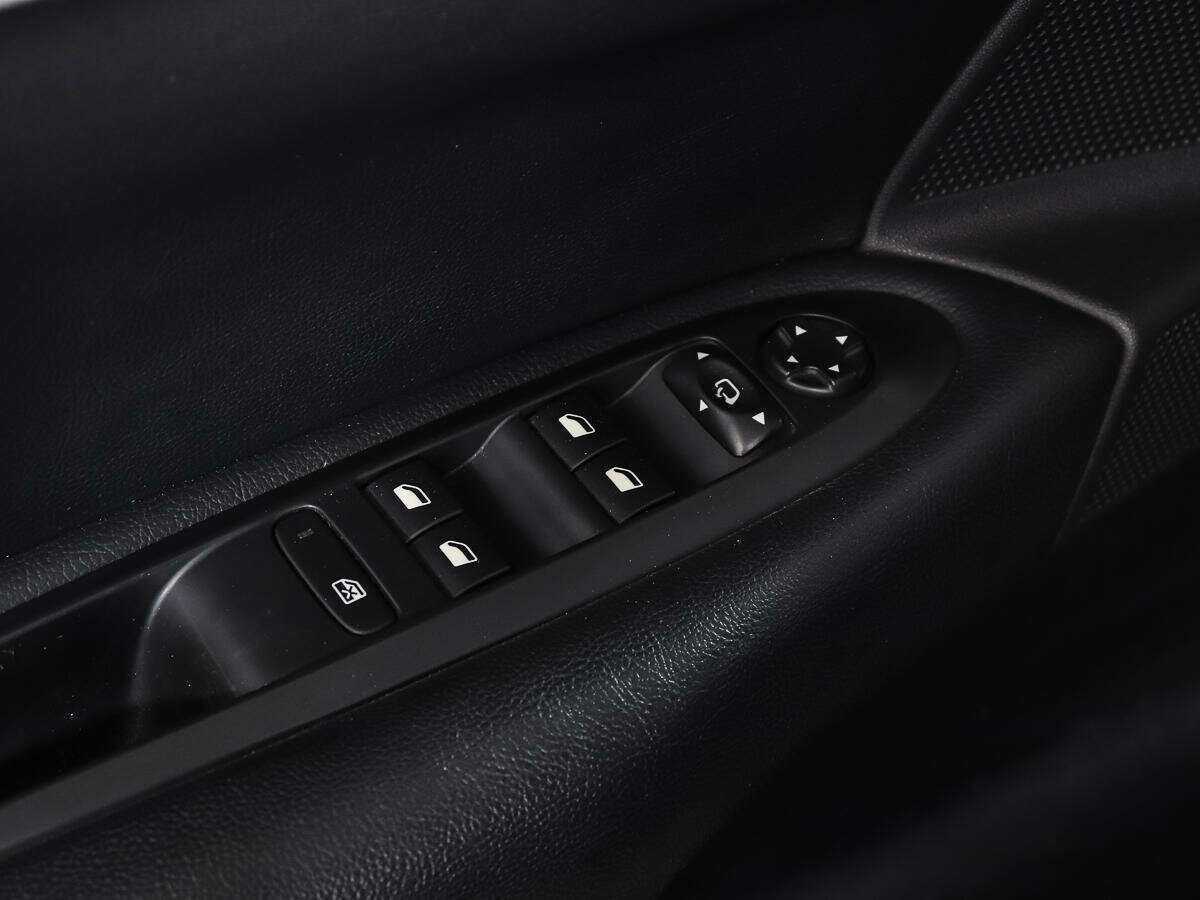 Б/У Ситроен Ц4 2018 года. Фото: #12