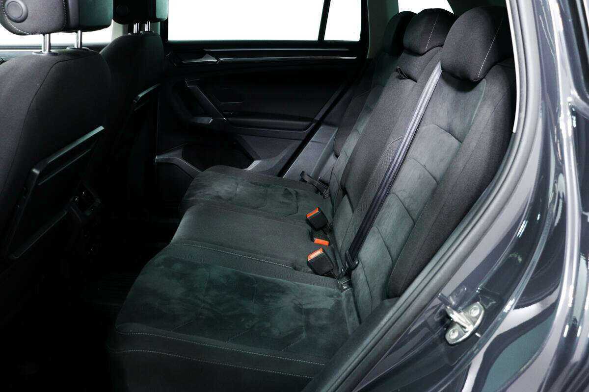 Б/У Фольксваген Тигуан 2018 года. Фото: #11