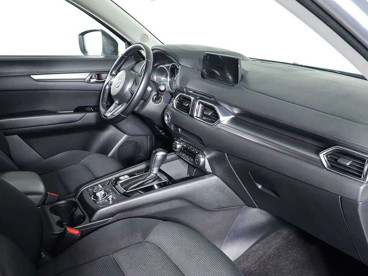 Б/У Мазда Ц-Икс-5 2017 года. Фото: #8