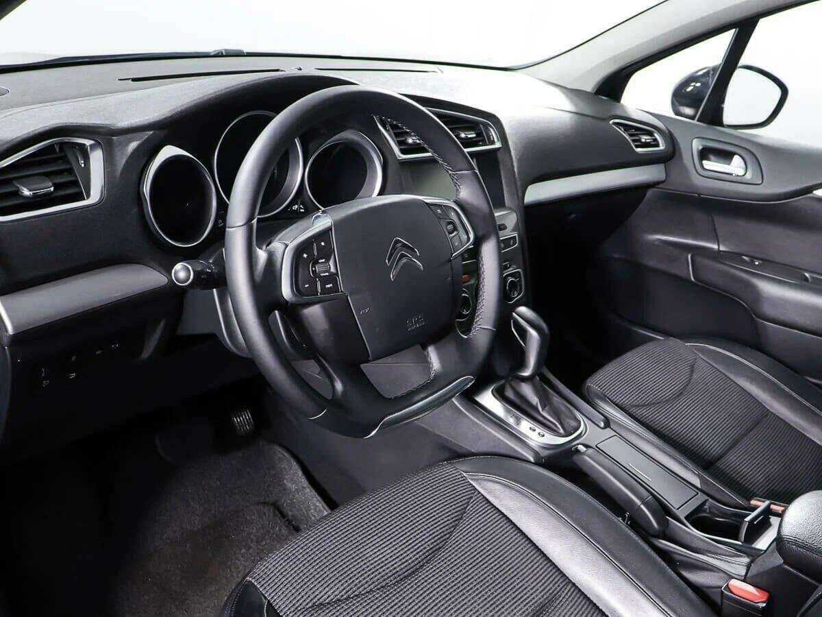 Б/У Ситроен Ц4 2016 года. Фото: #11