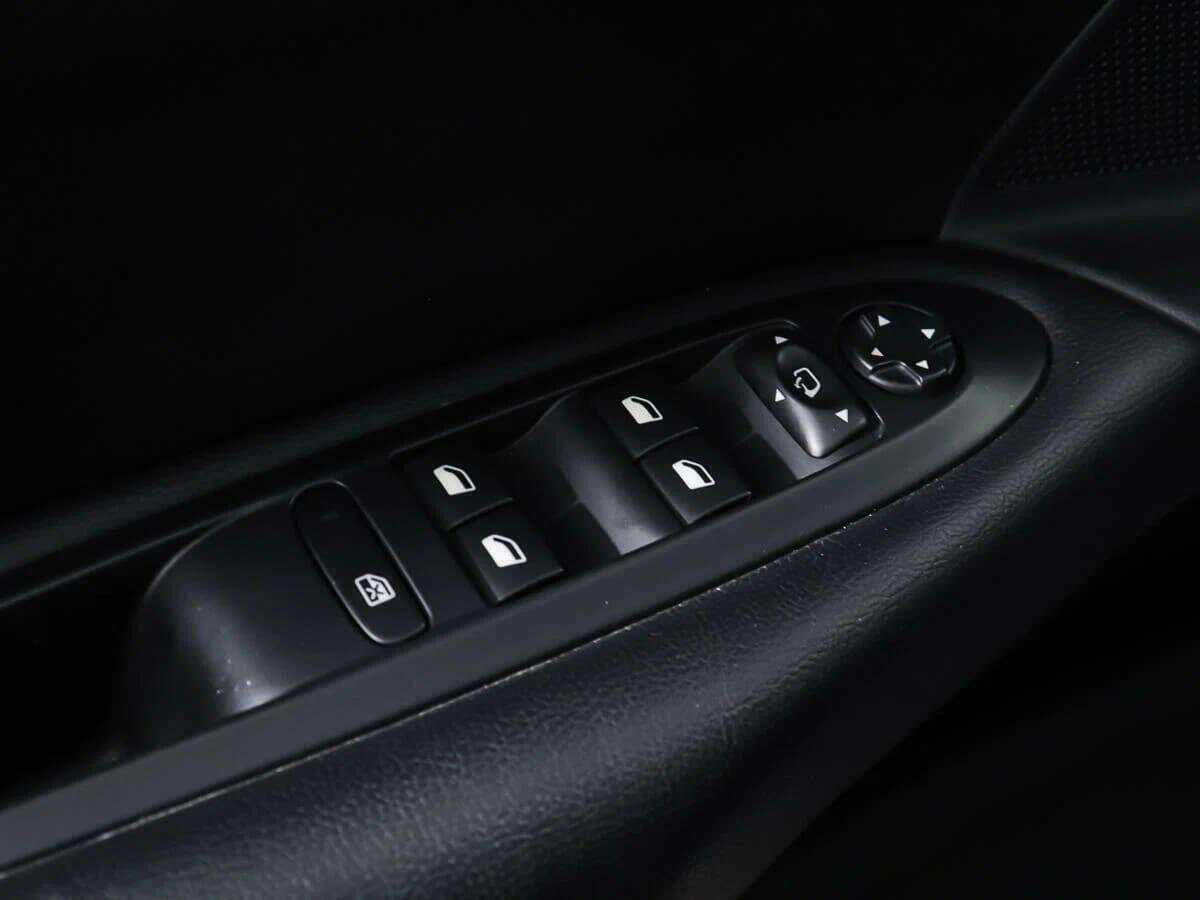 Б/У Ситроен Ц4 2016 года. Фото: #14