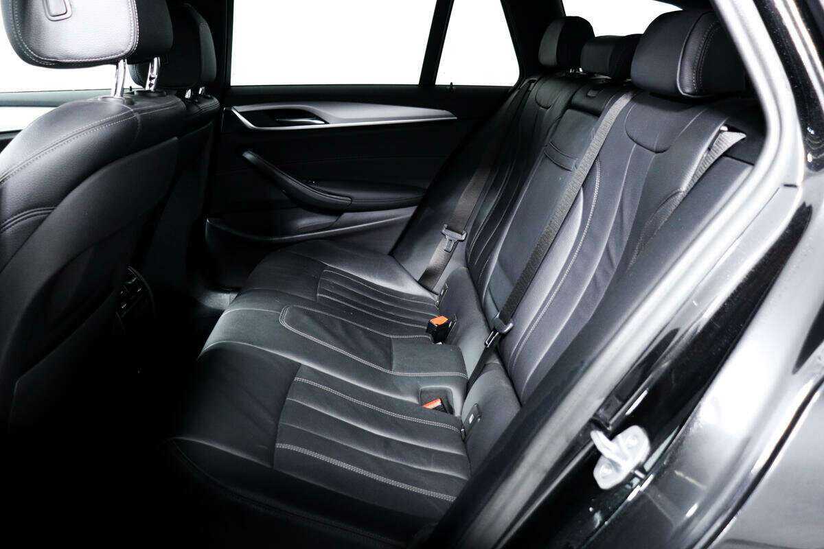 Б/У БМВ 5 серии 2019 года. Фото: #11