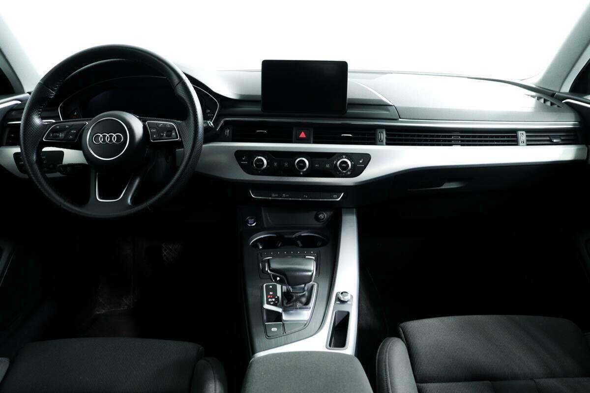 Б/У Ауди А4 2017 года. Фото: #10