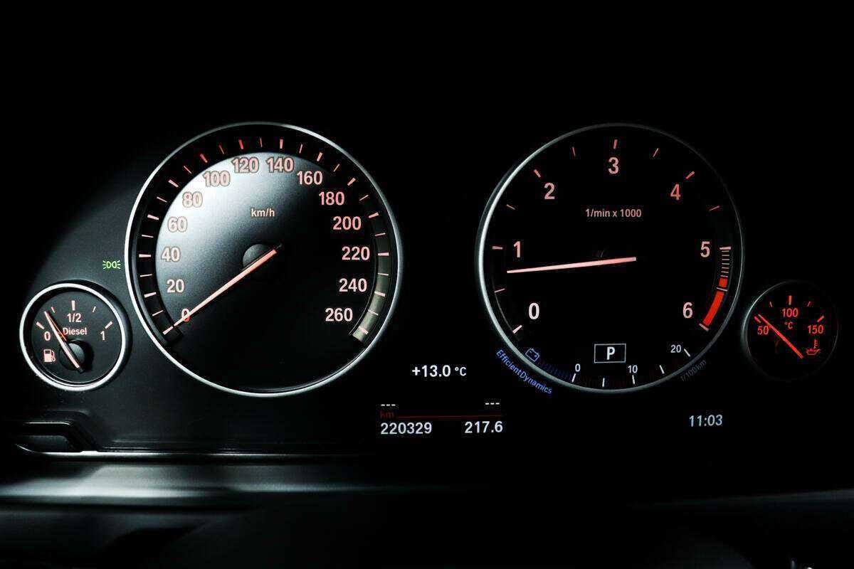 Б/У БМВ Икс5 2015 года. Фото: #9