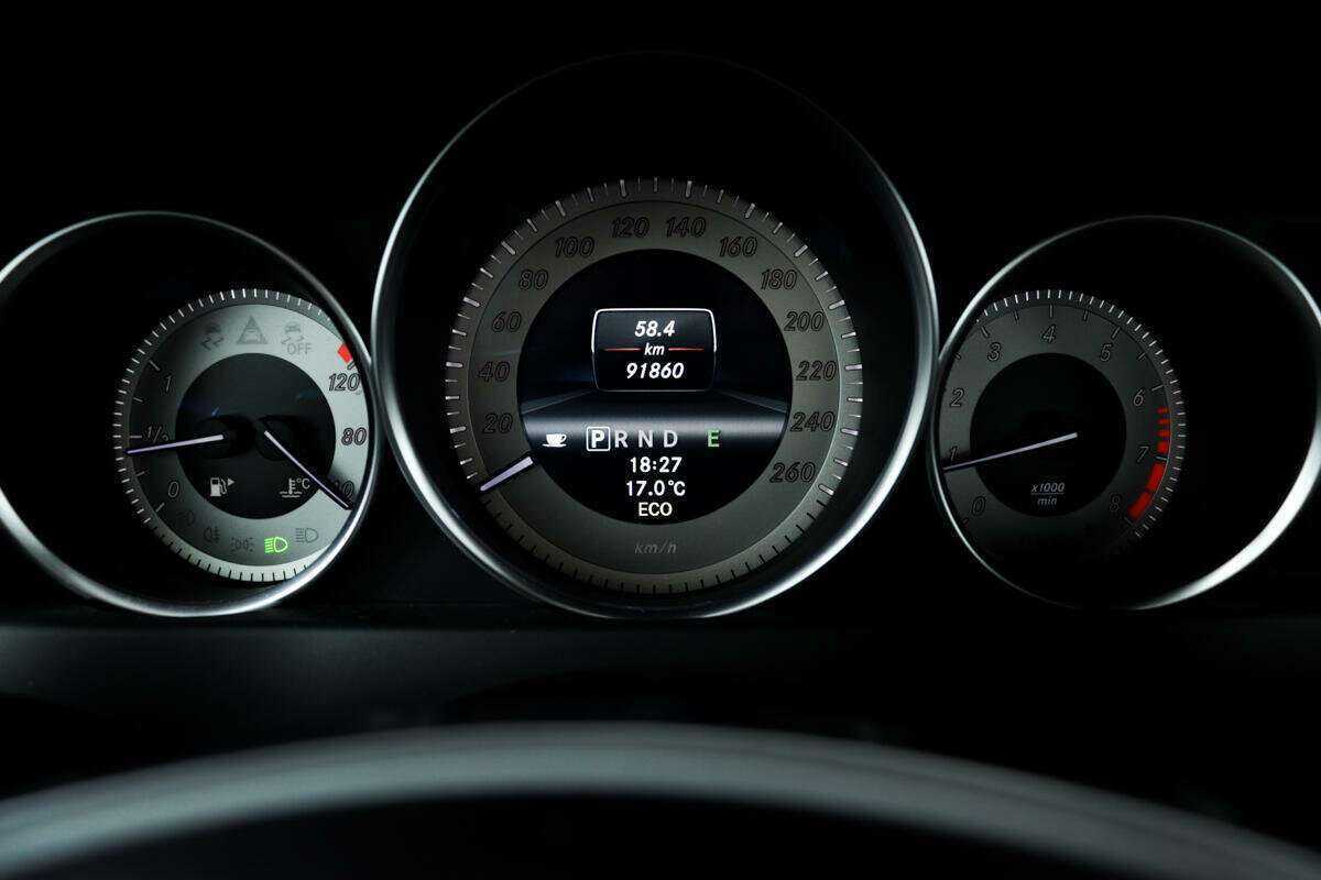 Б/У Мерседес-Бенц Ц-Класс 2013 года. Фото: #9