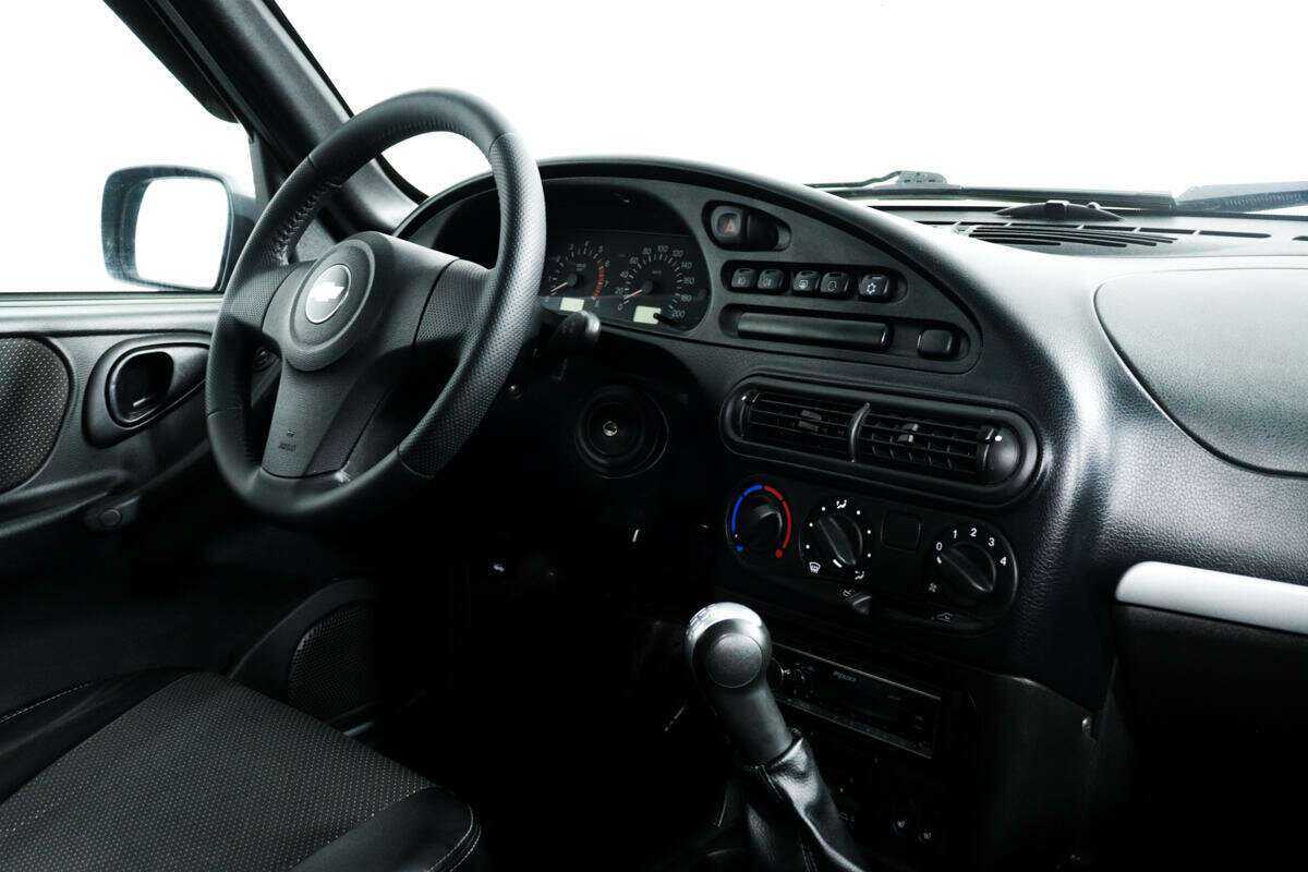 Б/У Шевроле Нива 2013 года. Фото: #8