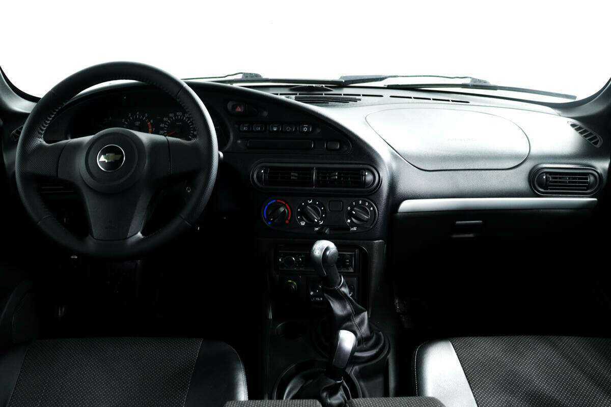 Б/У Шевроле Нива 2013 года. Фото: #10