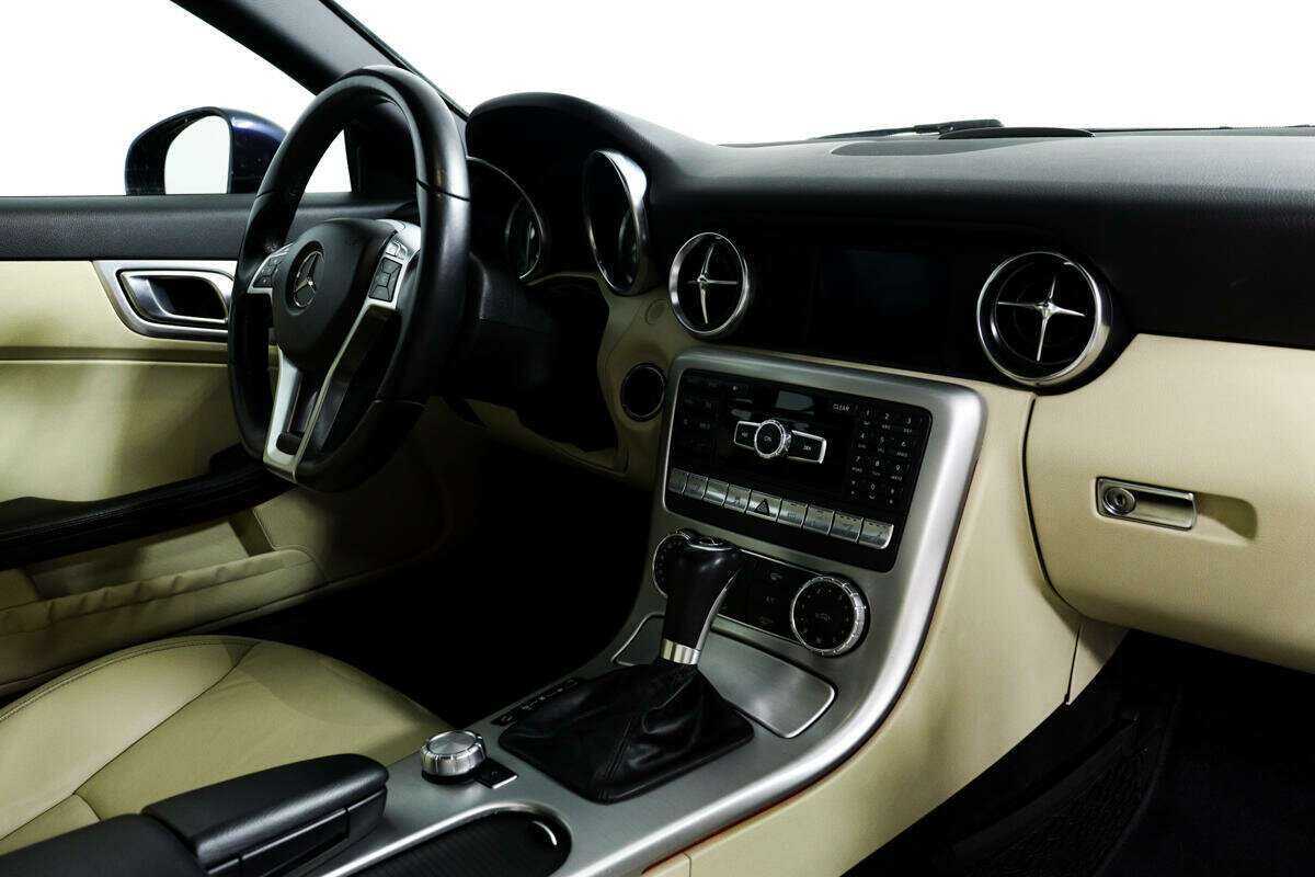 Б/У Мерседес-Бенц СЛК-Класс 2013 года. Фото: #8