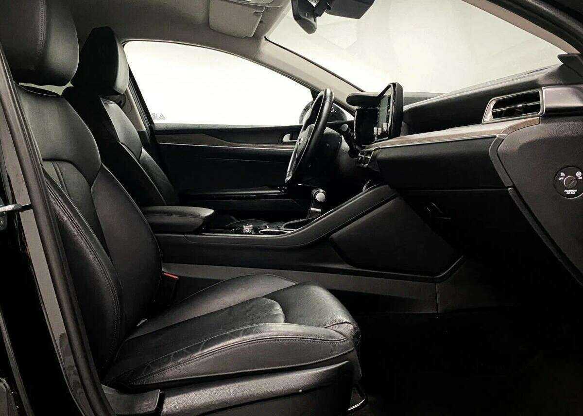 Б/У Киа К5 2021 года. Фото: #8