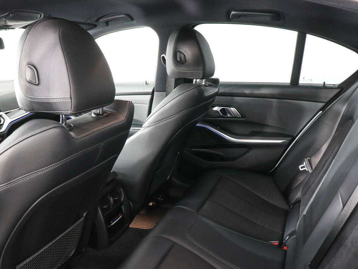 Б/У БМВ 3 серии 2019 года. Фото: #7