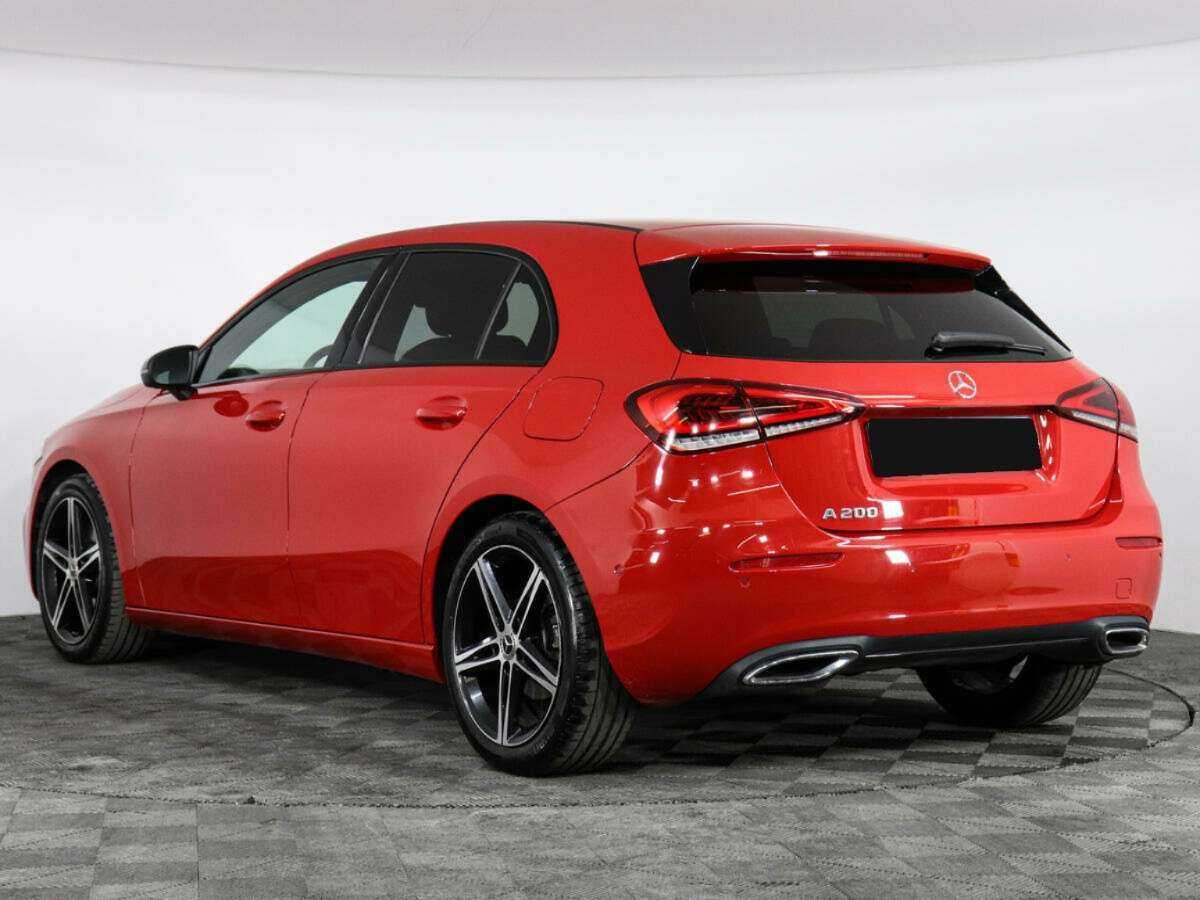 Б/У Мерседес-Бенц А-Класс 2018 года. Фото: #6