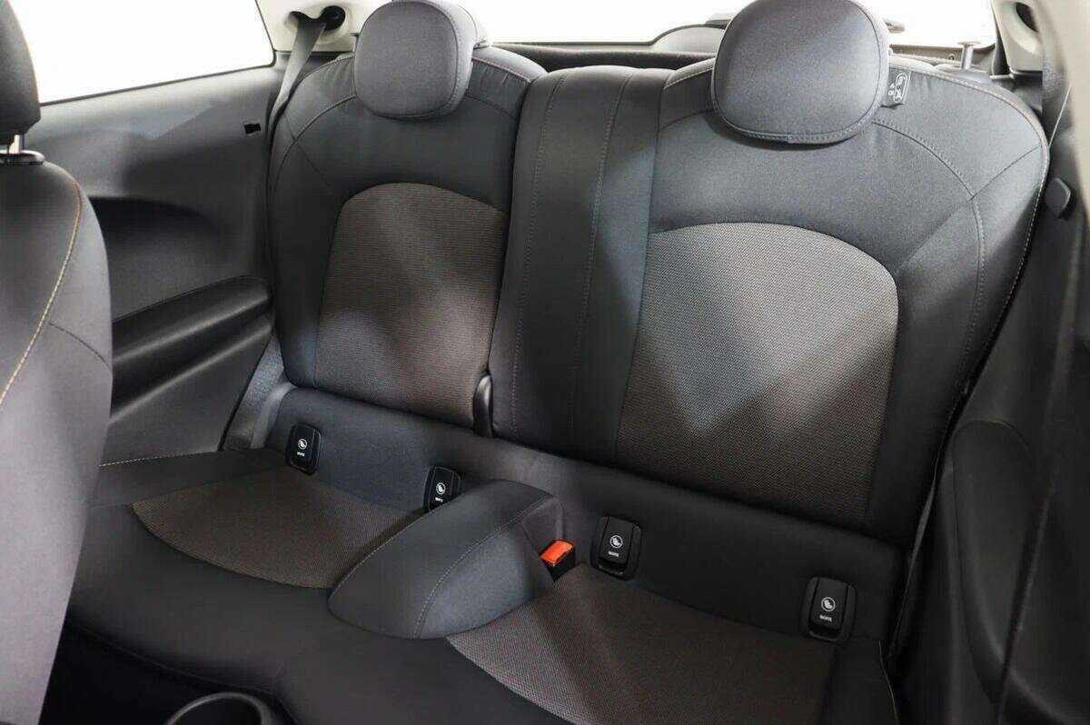 Б/У Мини Хэтч 2018 года. Фото: #9