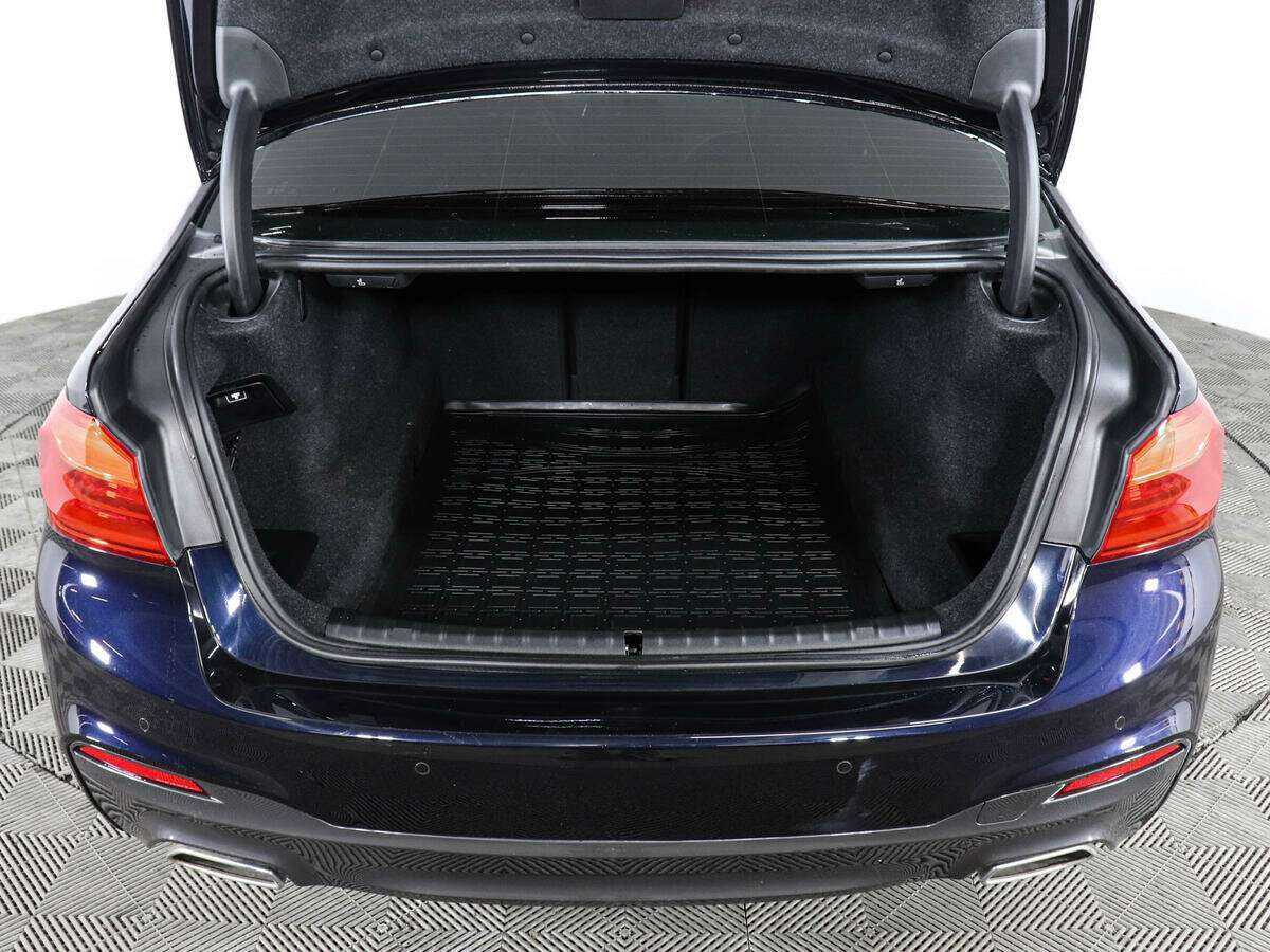 Б/У БМВ 5 серии 2017 года. Фото: #6