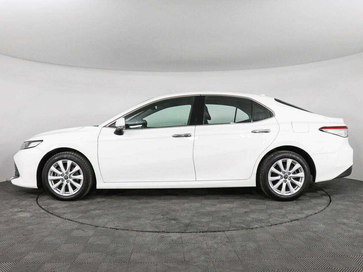 Б/У Тойота Камри 2019 года. Фото: #6