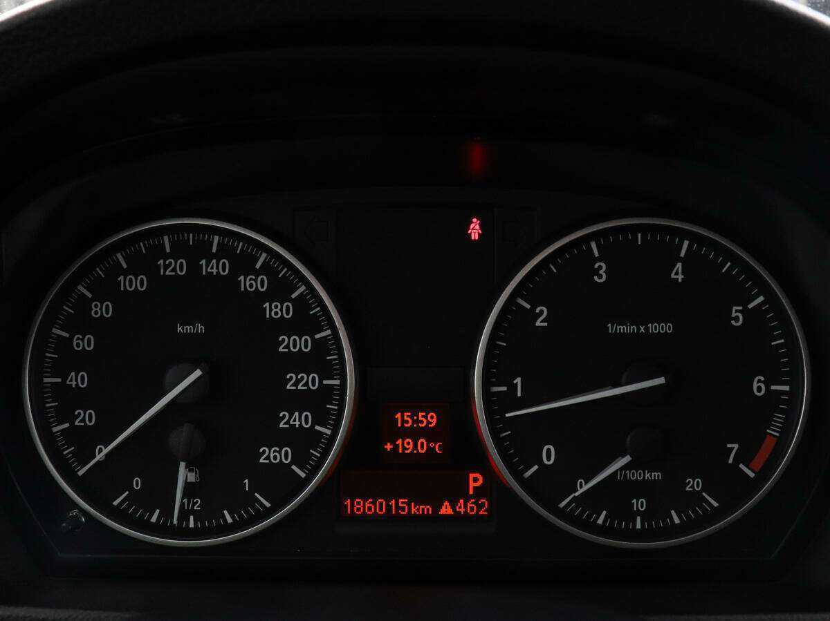 Б/У БМВ 3 серии 2011 года. Фото: #6