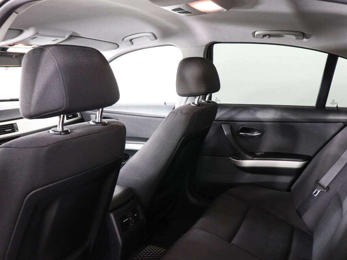 Б/У БМВ 3 серии 2011 года. Фото: #7