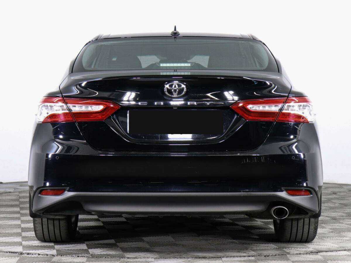 Б/У Тойота Камри 2018 года. Фото: #5