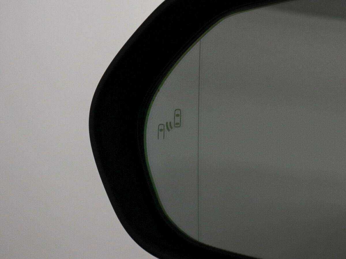 Б/У Тойота Камри 2018 года. Фото: #15