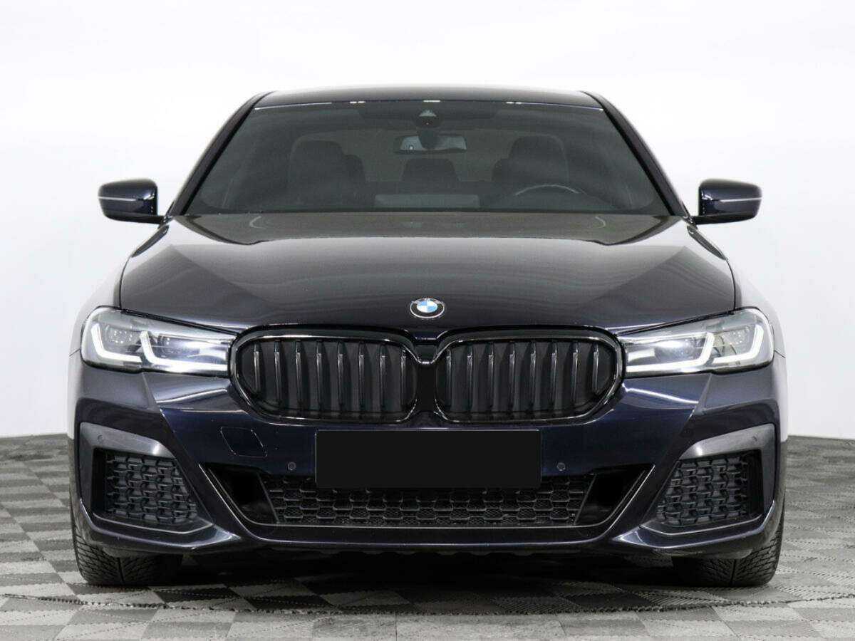 Б/У БМВ 5 серии 2021 года. Фото: #2