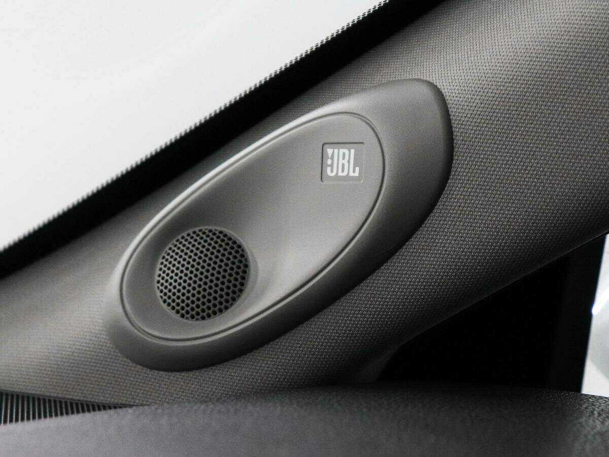 Б/У Тойота Камри 2020 года. Фото: #12