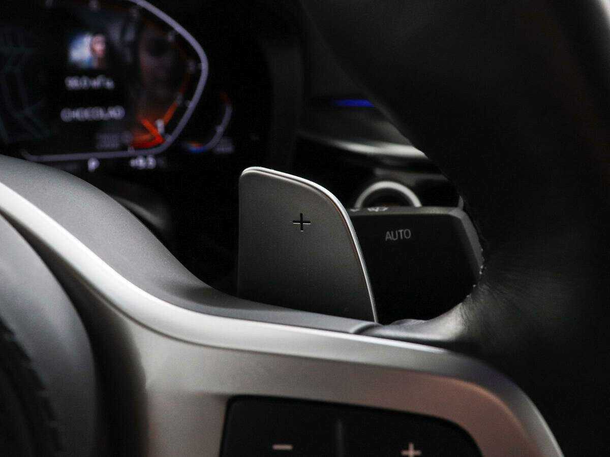 Б/У БМВ 5 серии 2021 года. Фото: #10