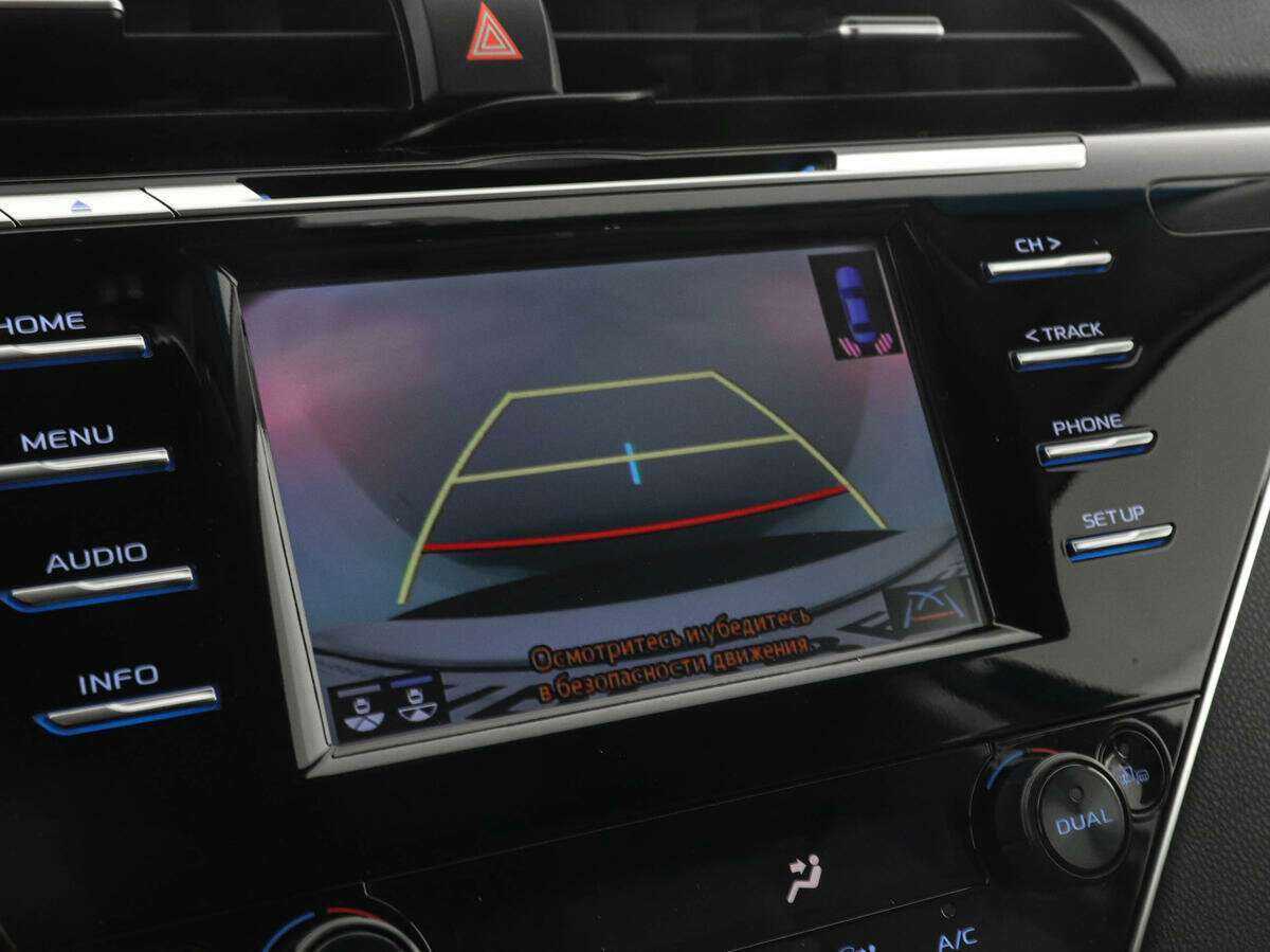 Б/У Тойота Камри 2019 года. Фото: #11