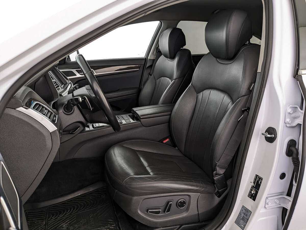 Б/У Генезис Г80 2017 года. Фото: #13