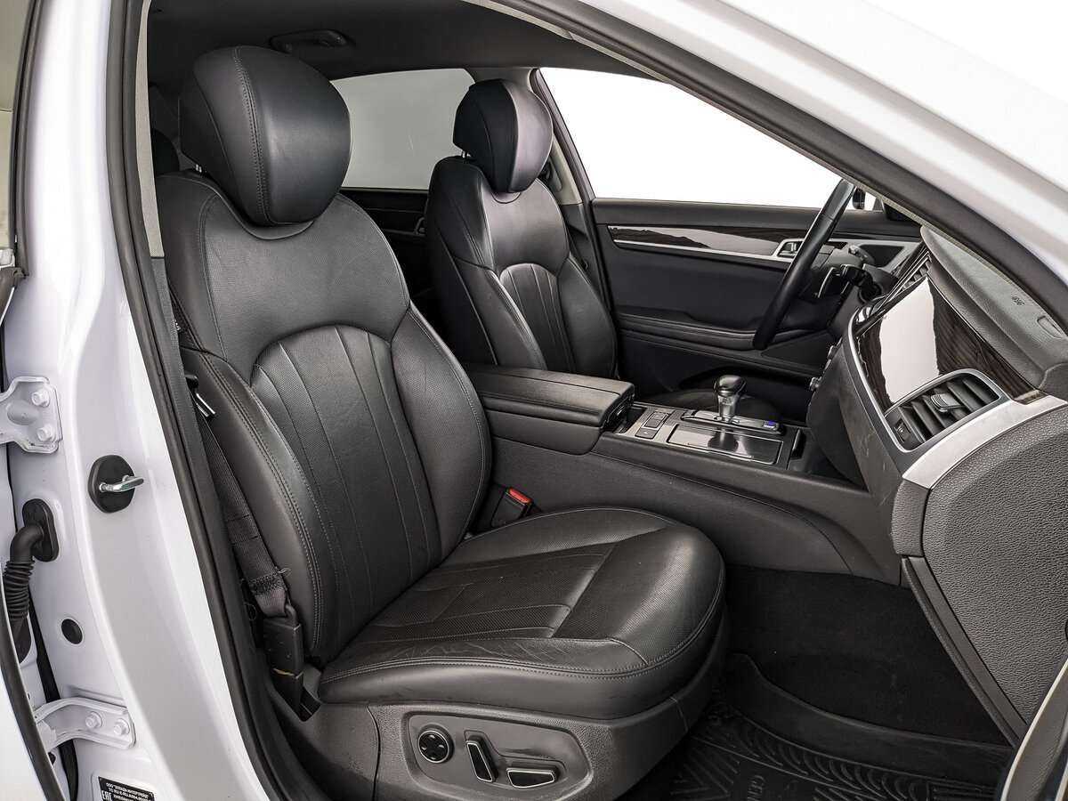 Б/У Генезис Г80 2017 года. Фото: #16