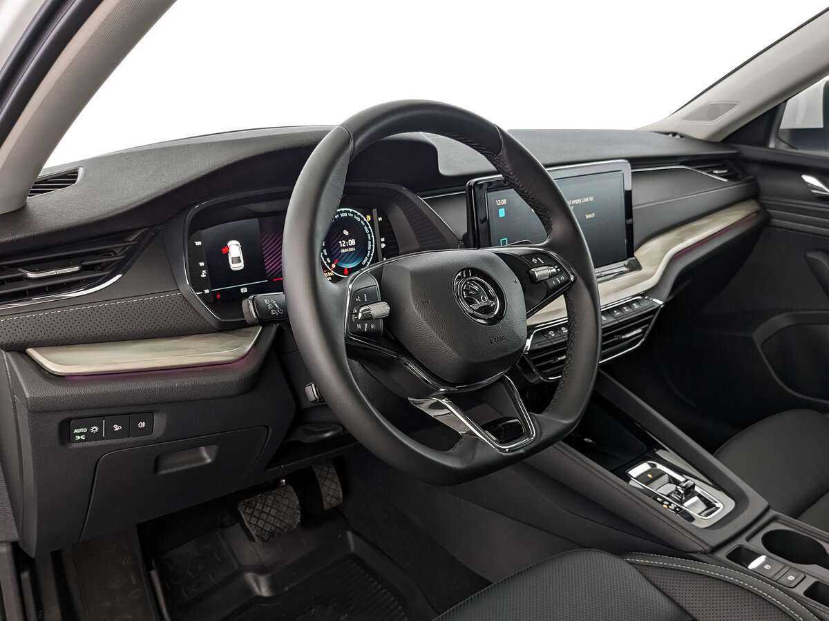 Б/У Шкода Октавия 2023 года. Фото: #9