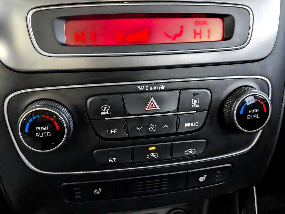 Б/У Киа Соренто 2020 года. Фото: #19