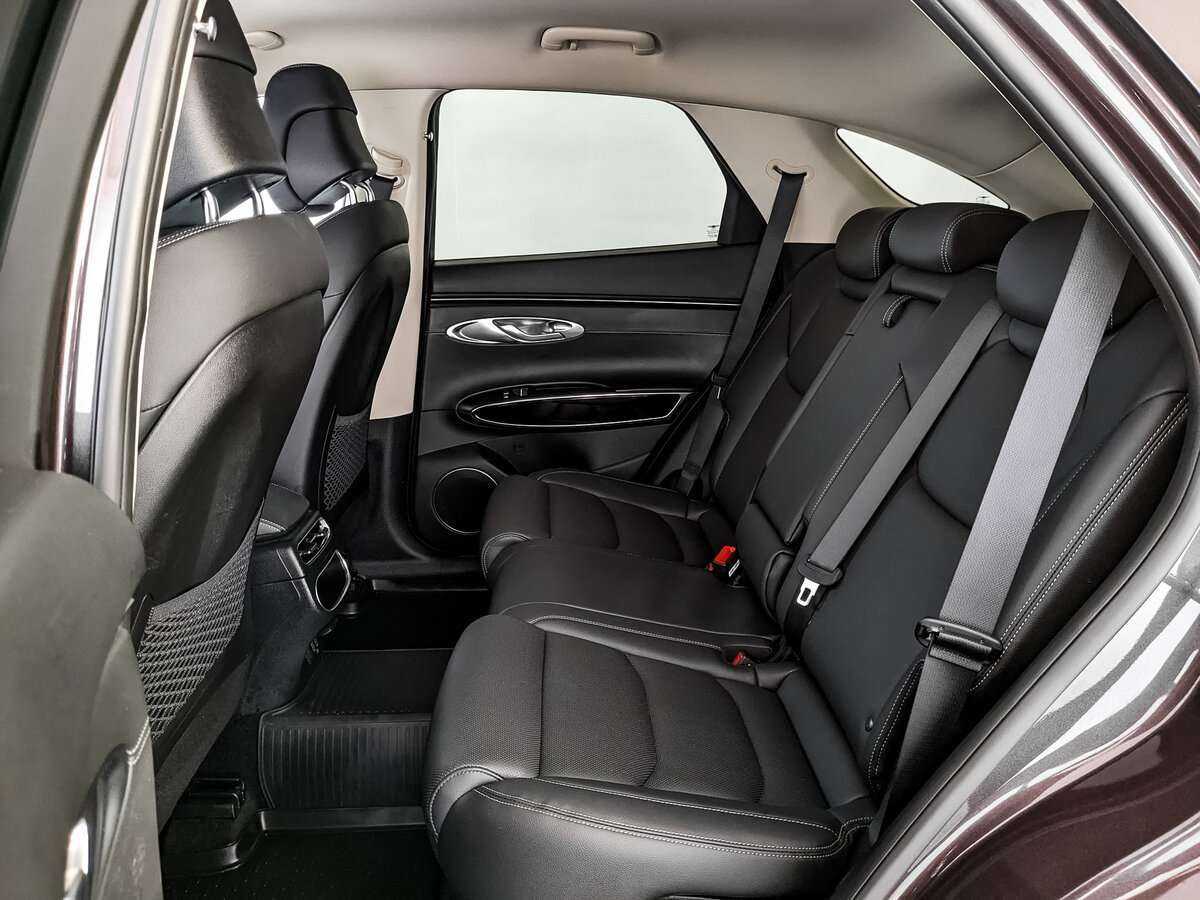 Б/У Генезис ГВ70 2021 года. Фото: #12