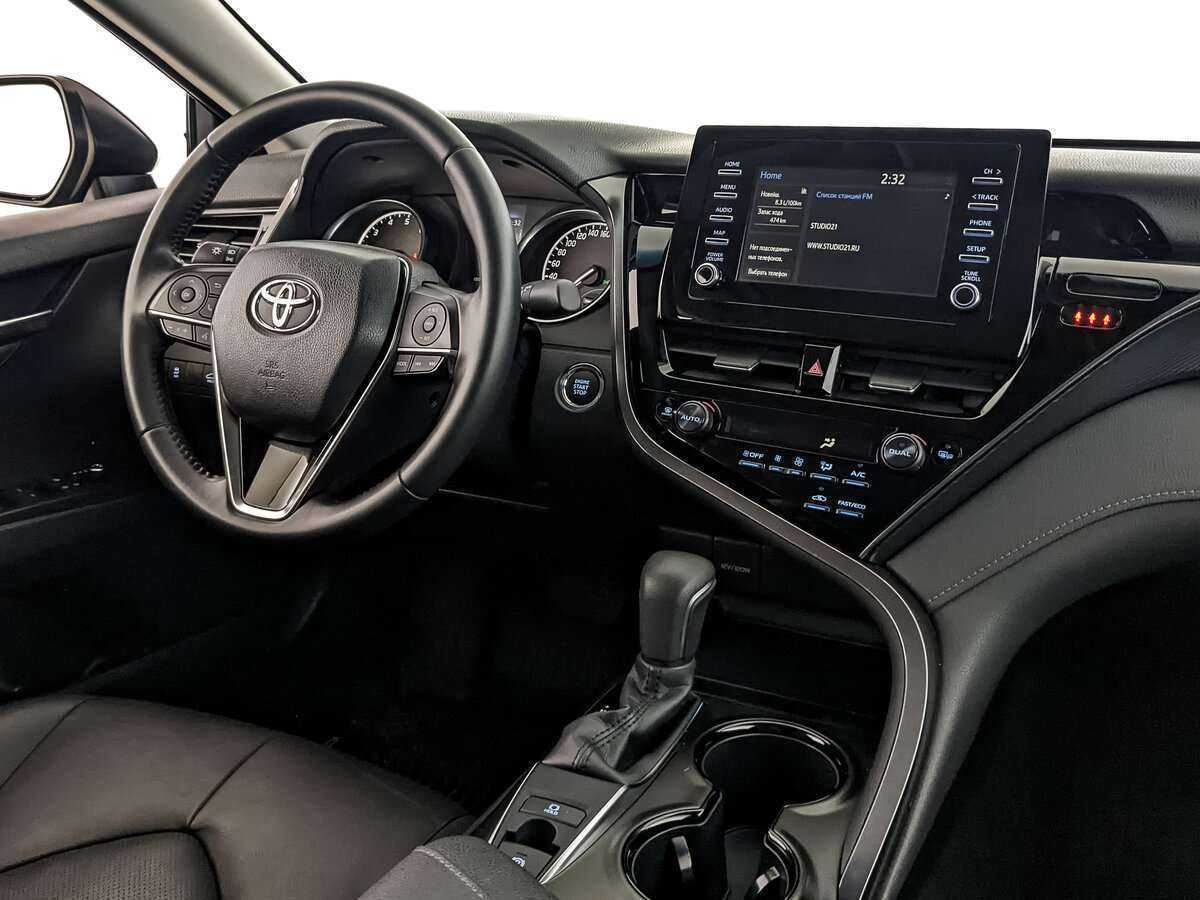 Б/У Тойота Камри 2022 года. Фото: #25