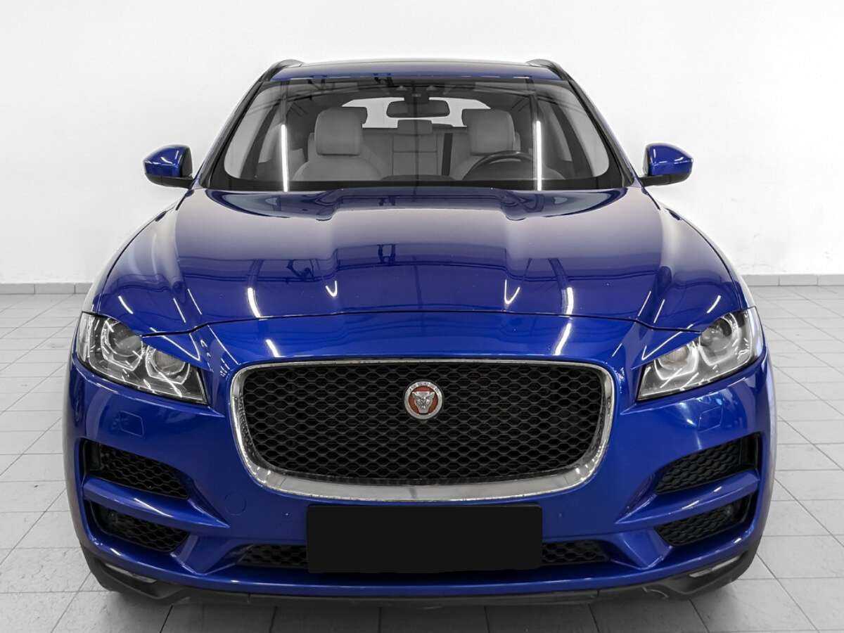 Б/У Ягуар Ф-Пэйс 2017 года. Фото: #1