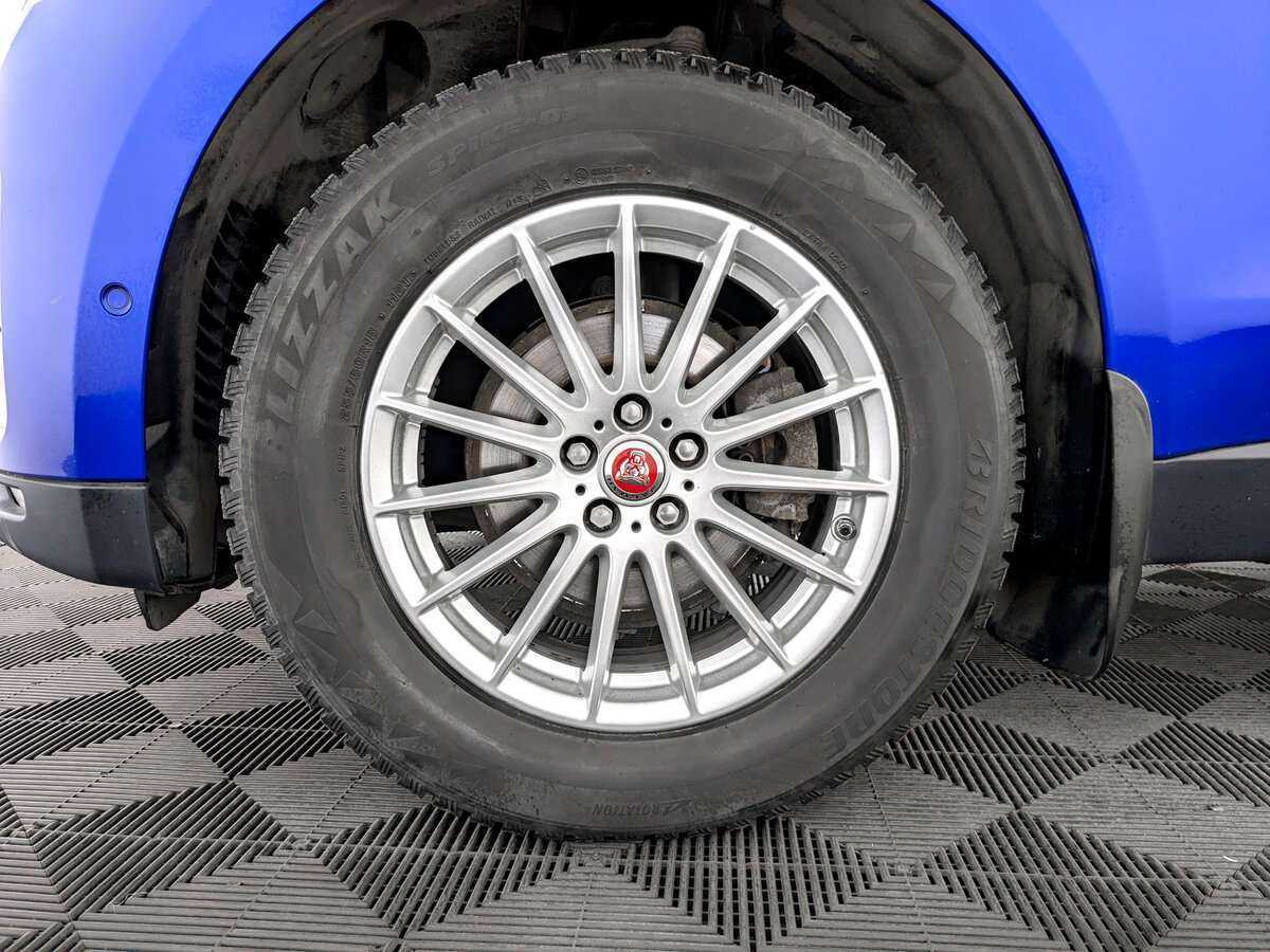 Б/У Ягуар Ф-Пэйс 2017 года. Фото: #17