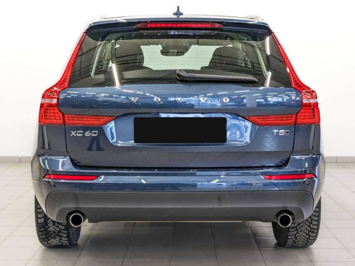 Б/У Вольво ИксЦ60 2021 года. Фото: #5