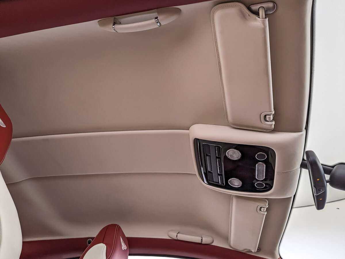 Б/У Бэнтли Континенталь ГТ 2012 года. Фото: #17