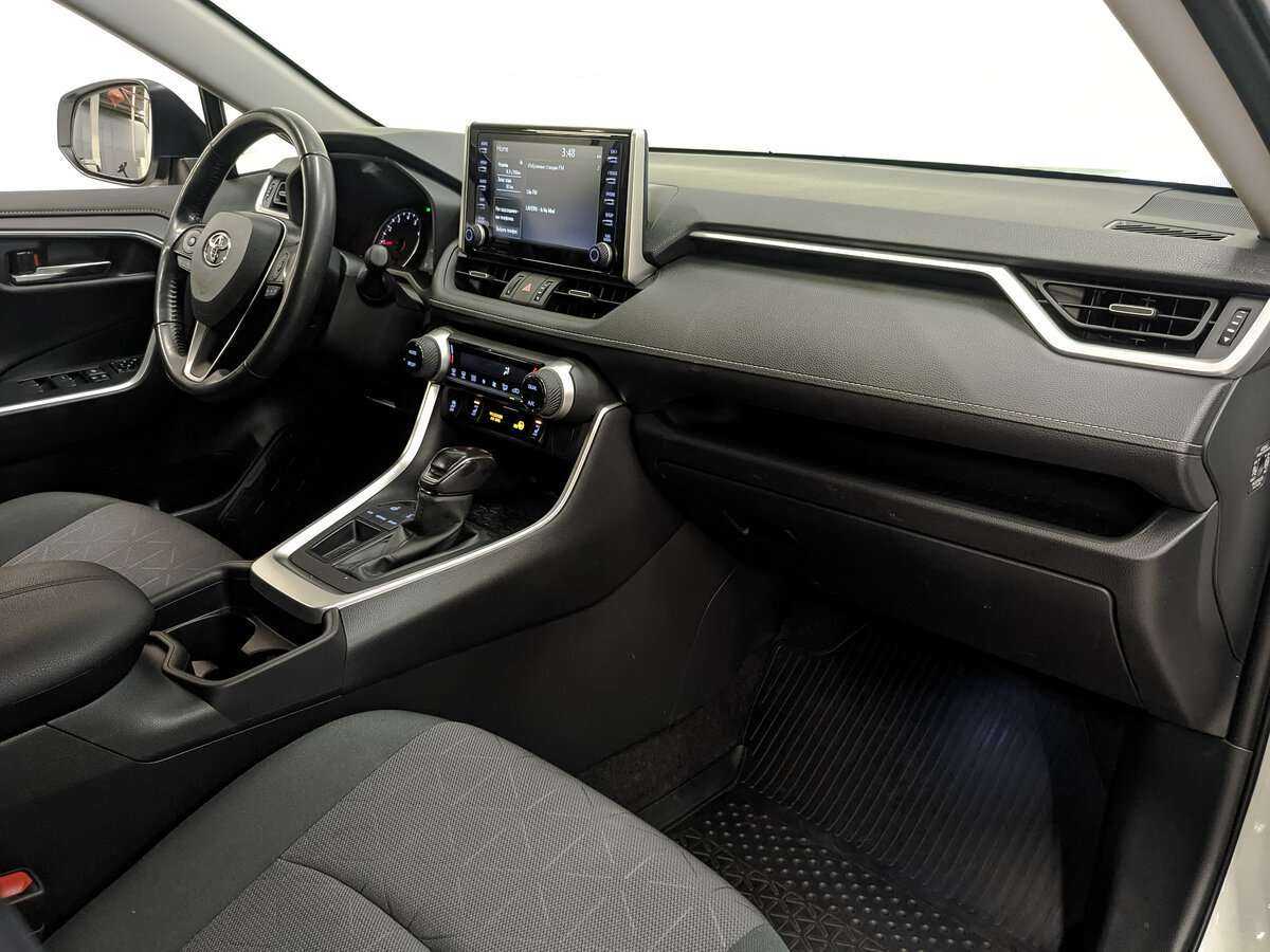 Б/У Тойота Рав4 2021 года. Фото: #8