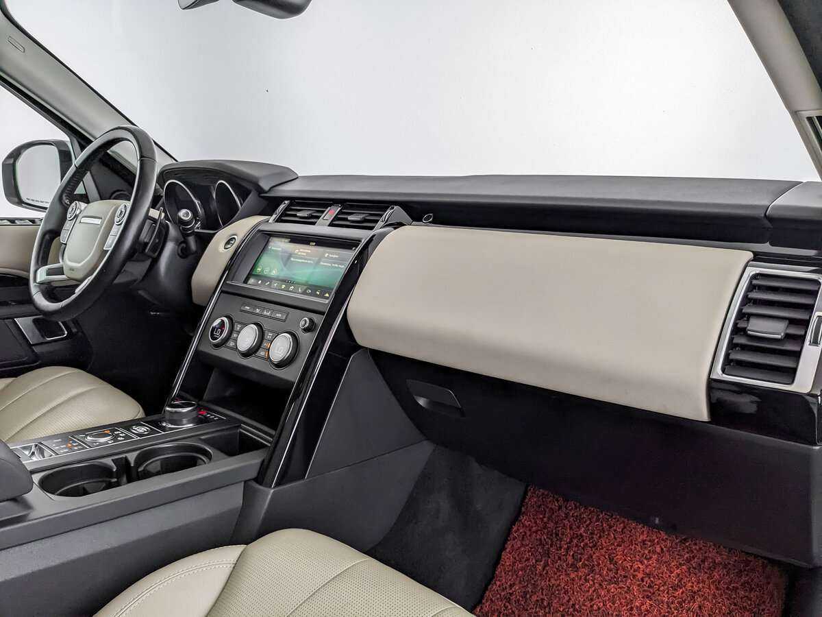 Б/У Лэнд Ровер Дискавери 2018 года. Фото: #8