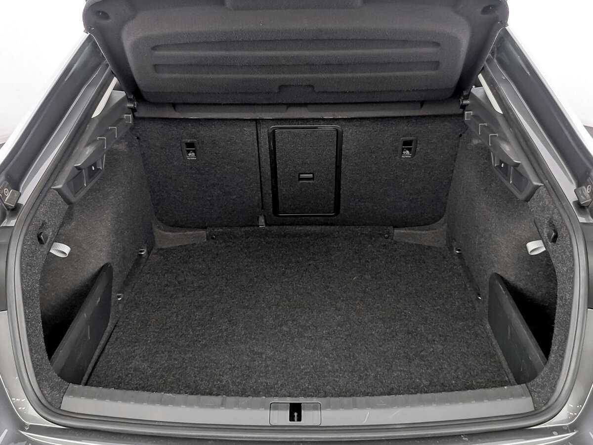 Б/У Шкода Октавия 2021 года. Фото: #8